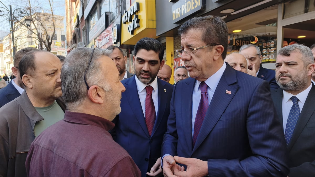 AK Parti Genel Başkan Yardımcısı Nihat Zeybekci, Karabük'teki programları kapsamında Kemal Güneş...