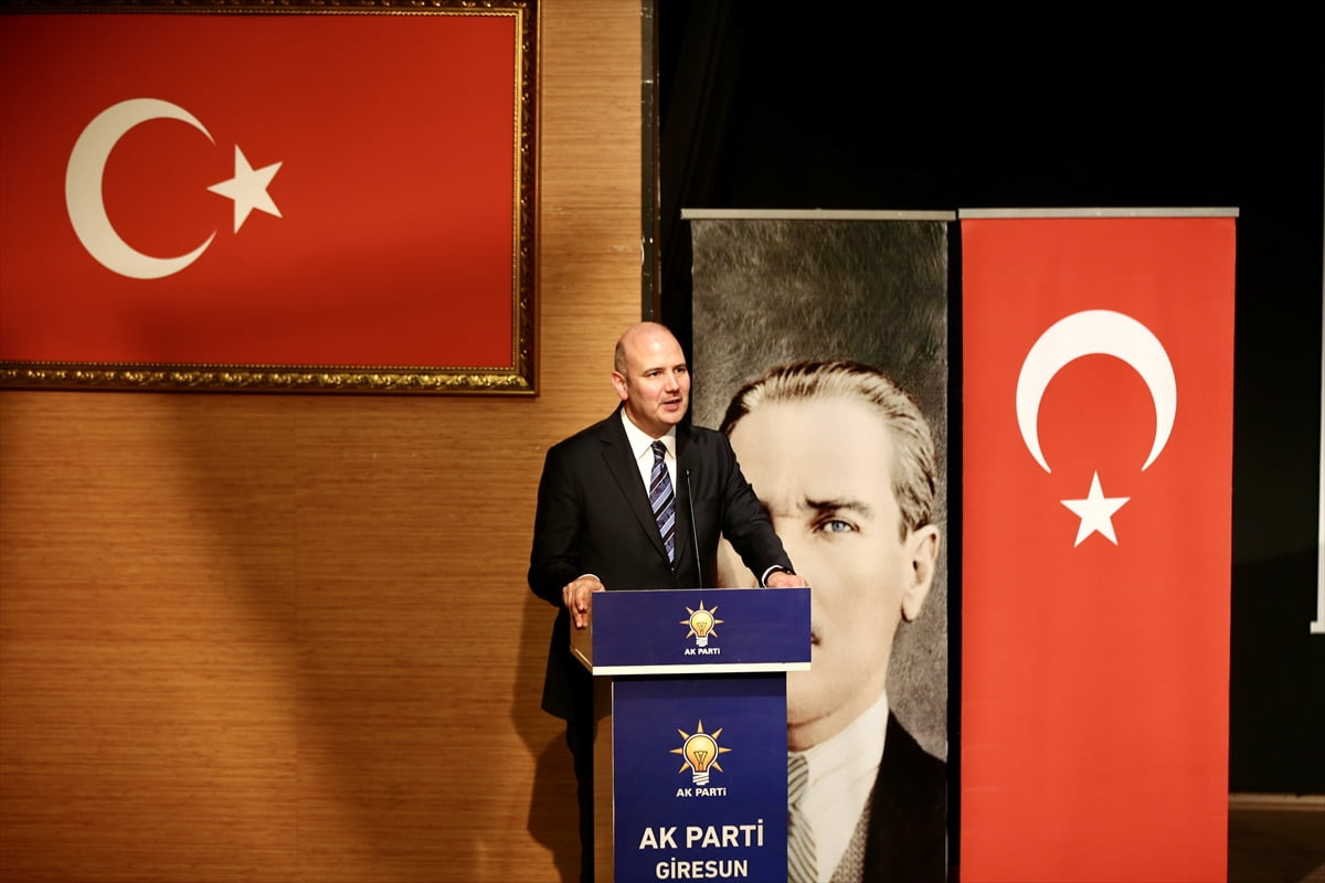 AK Parti Genel Başkan Yardımcısı Ömer İleri, Giresun Belediyesi Kültür ve Fuar Merkezi'nde...