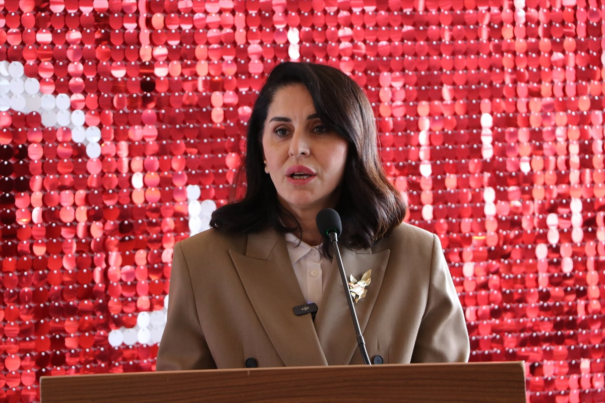 AK Parti Genel Başkan Yardımcısı Sevilay Tuncer (fotoğrafta), Kilis Polisevi'nde düzenlenen "Asrın...