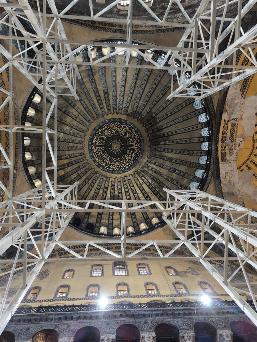 AK Parti Genel Başkan Yardımcısı ve Çevre ve Şehircilik Politikaları Başkanı Sevilay Tuncer ile...