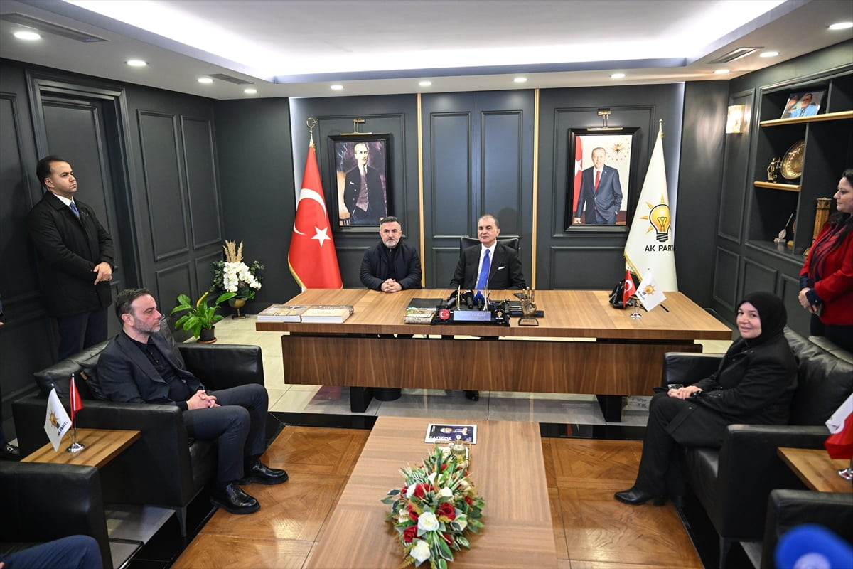 AK Parti Genel Başkan Yardımcısı ve Parti Sözcüsü Ömer Çelik, partisinin Adana İl Başkanlığını...