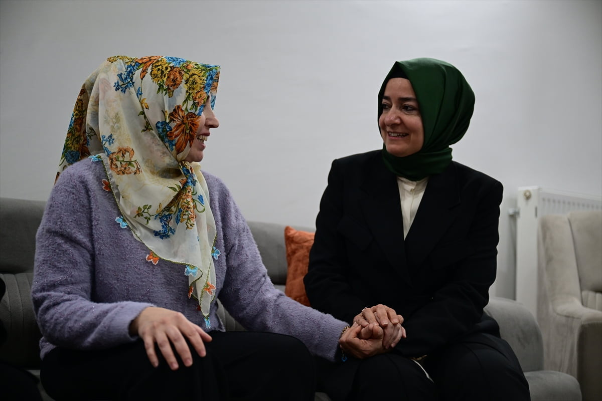 AK Parti Genel Başkan Yardımcısı ve Sosyal Politikalar Başkanı Fatma Betül Sayan Kaya...