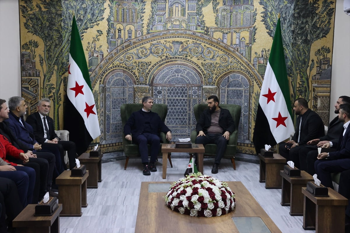 AK Parti Genel Başkan Yardımcısı Zafer Sırakaya (sol4) , Suriye'de temaslarda bulundu. Sırakaya...