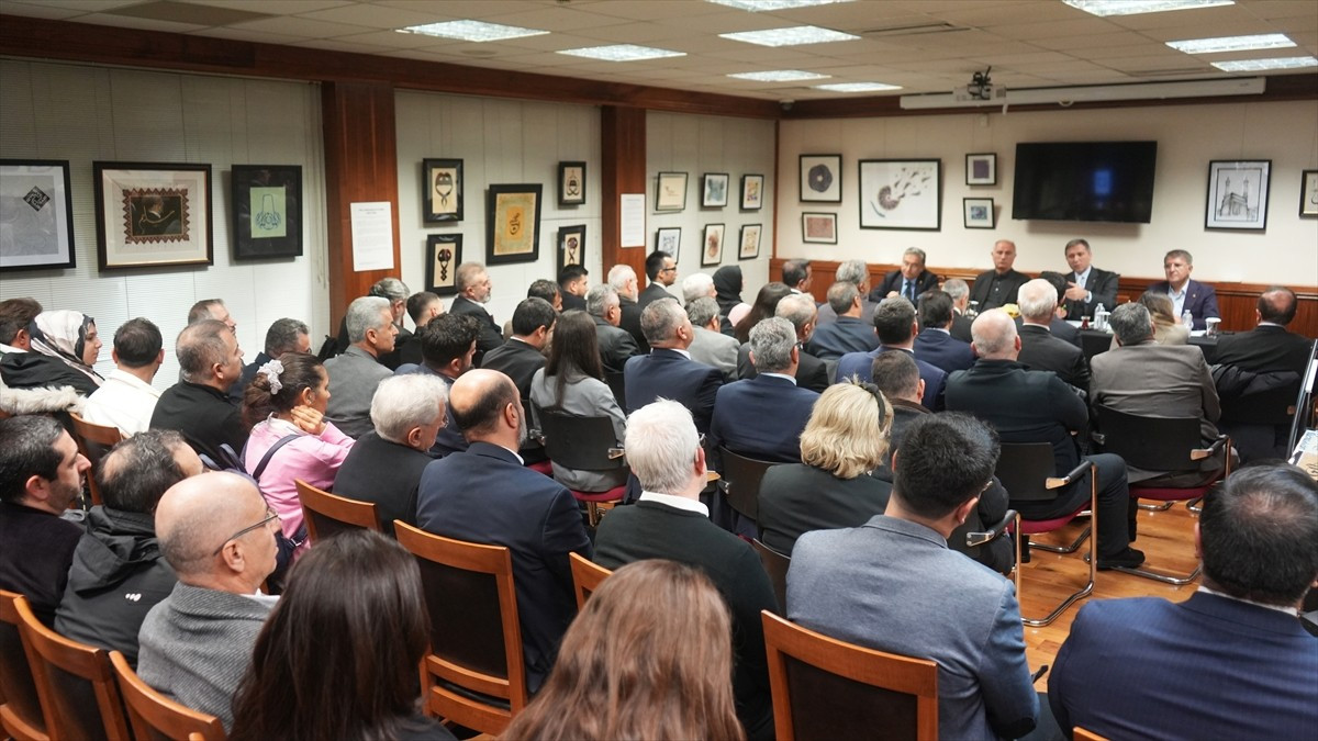 AK Parti Genel Başkanvekili Efkan Ala, AK Parti Genel Başkan Yardımcısı Zafer Sırakaya, Genel...