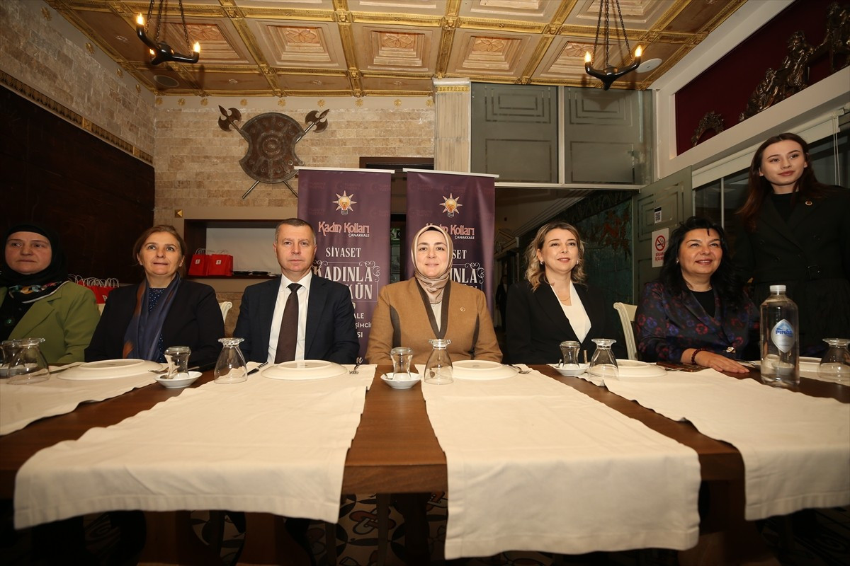 AK Parti Genel Merkez Kadın Kolları Başkanı Tuğba Işık Ercan, partisinin Çanakkale İl Kadın...