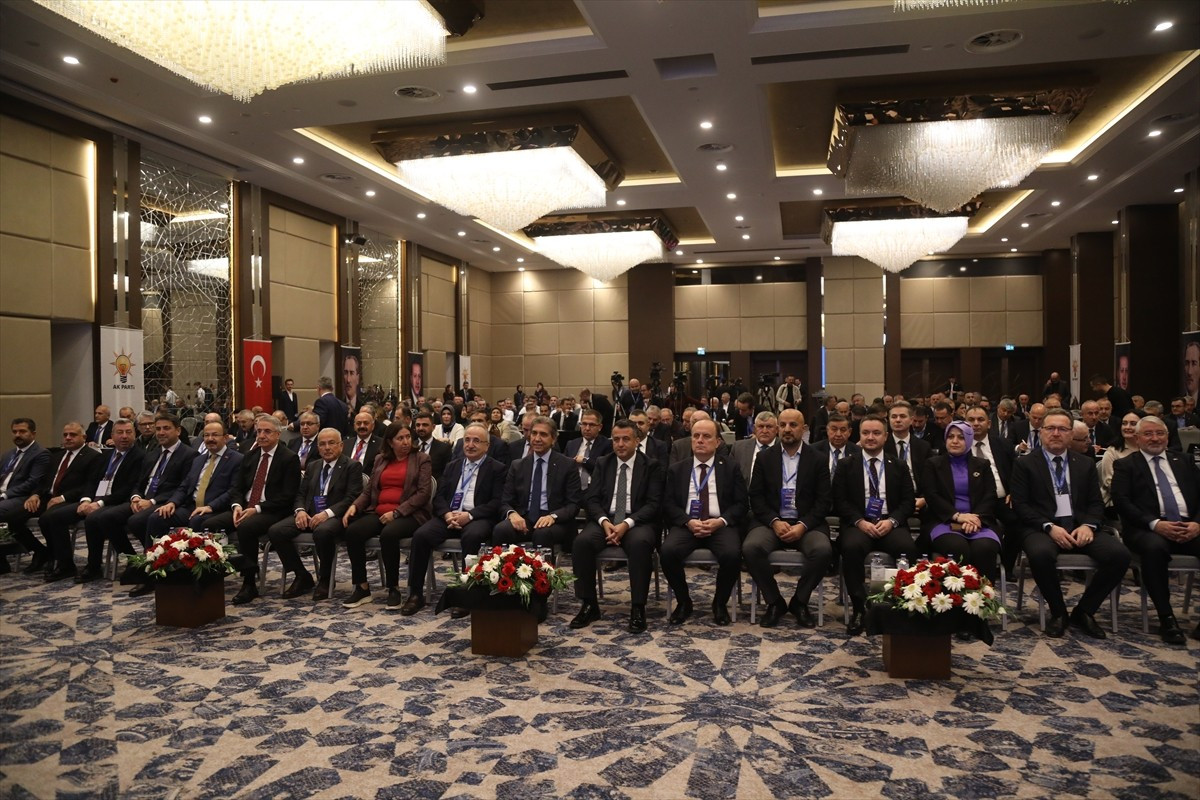 AK Parti Genel Merkez Yerel Yönetimler Başkanlığınca Samsun'da bir otelde düzenlenen Yerel...