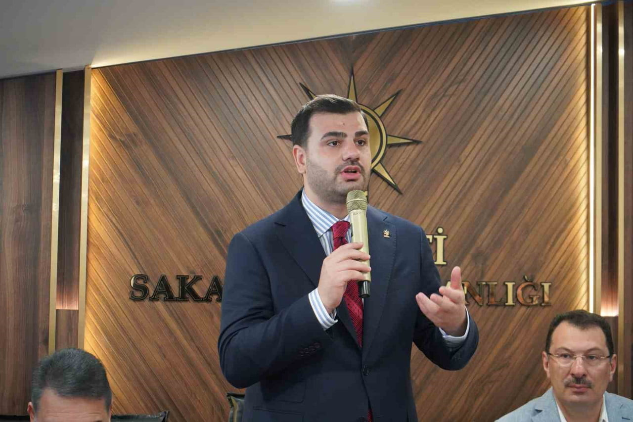 AK PARTİ GENEL SEKRETERİ EYYÜP KADİR İNAN KONUŞMA YAPTI
