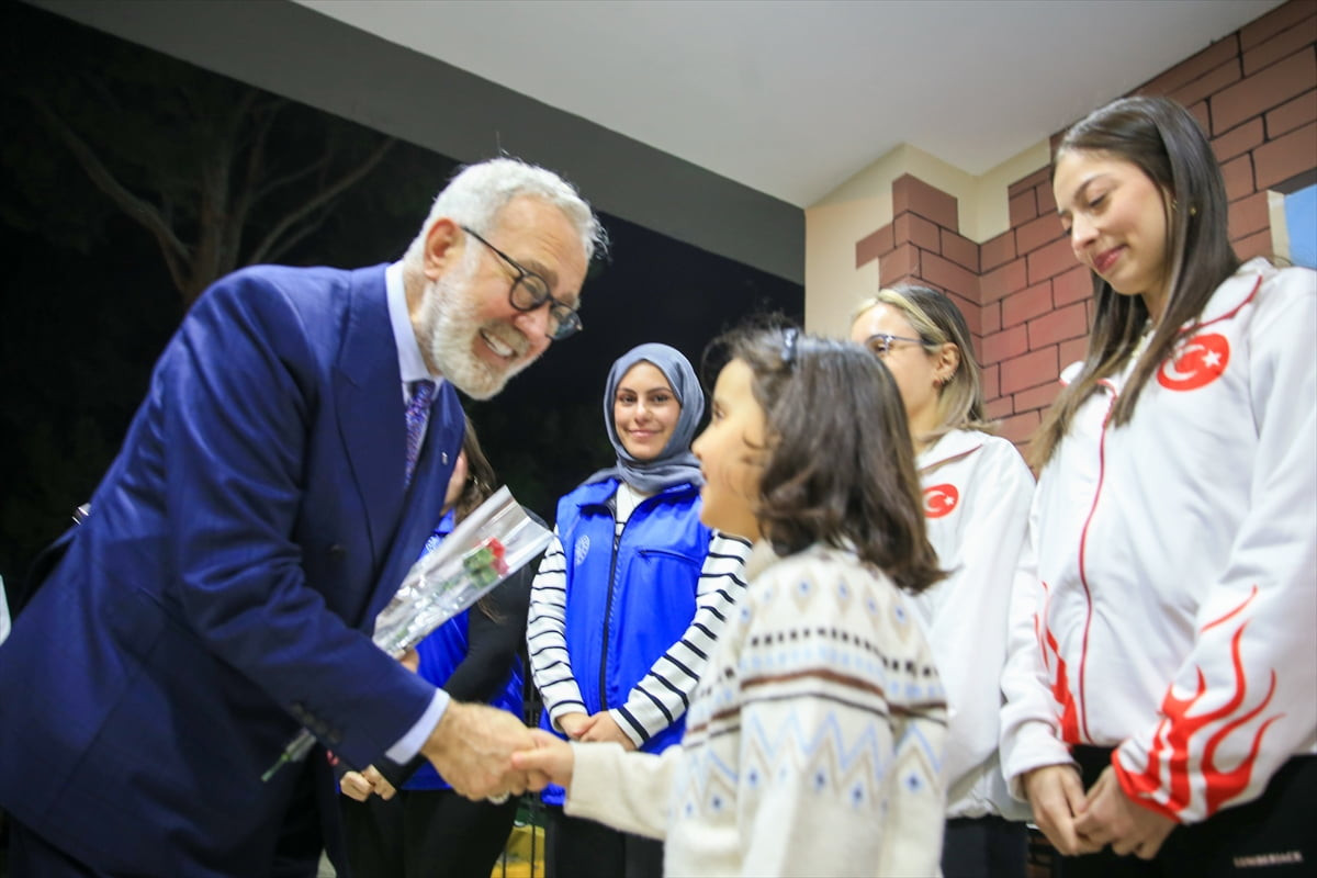 AK Parti Grup Başkanvekili ve Manisa Milletvekili Bahadır Yenişehirlioğlu, Mevlevihane Gençlik...