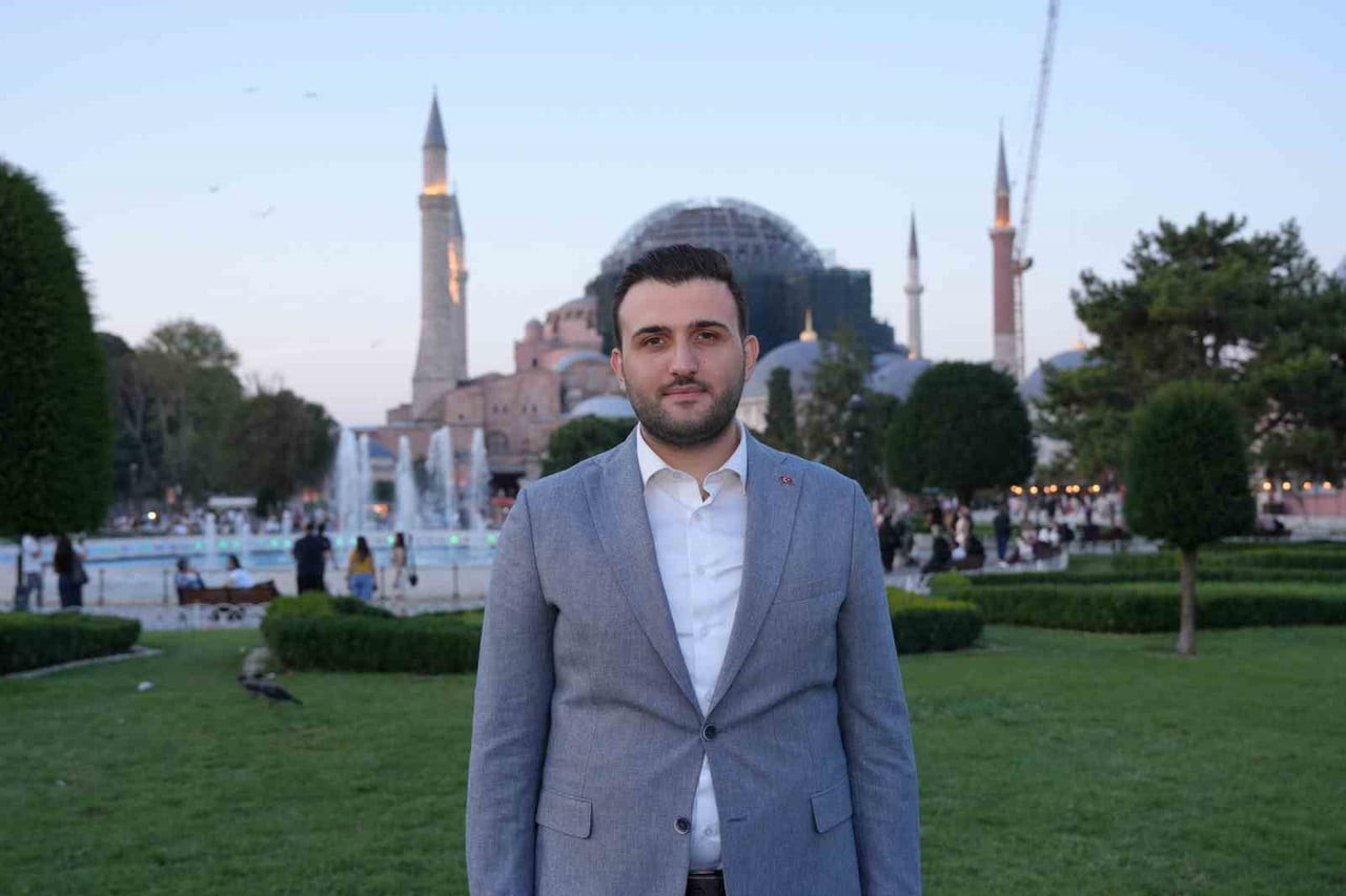 AK PARTİ İSTANBUL GENÇLİK KOLLARI BAŞKANI NEVZAT YÜCE