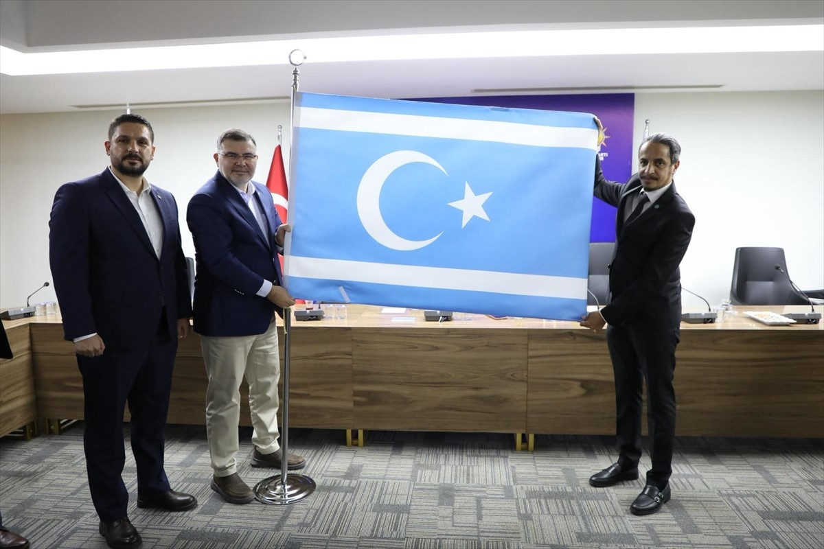 AK Parti İzmir İl Başkanı Bilal Saygılı, partisinin iktidara gelişinin 23'üncü yıl dönümü...