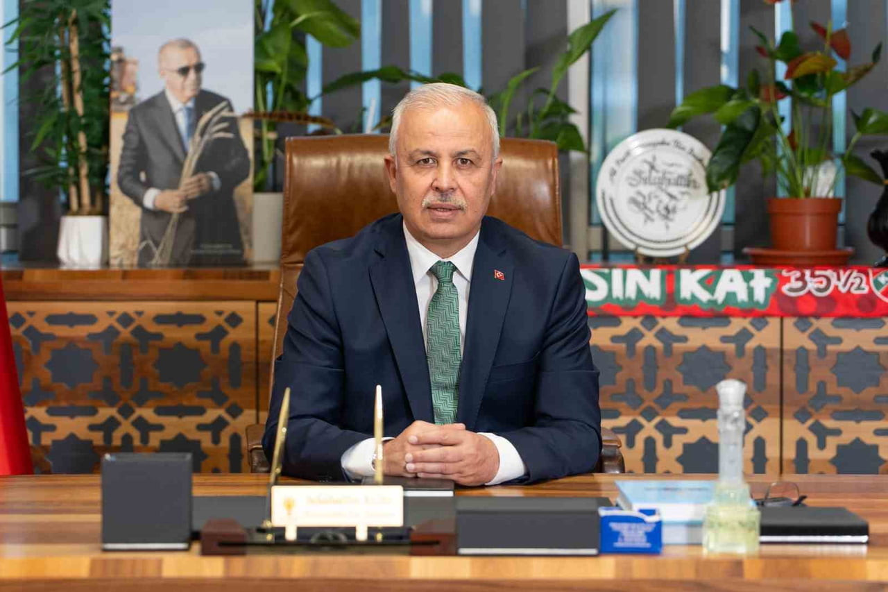 AK PARTİ KARŞIYAKA İLÇE BAŞKANI AV. SELAHATTİN KÖSE