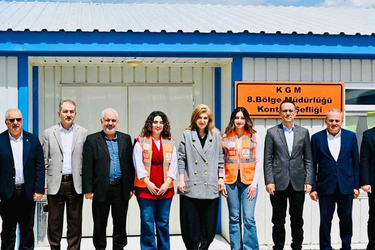 AK PARTİ MALATYA MİLLETVEKİLİ İNANÇ SİRAÇ KARA ÖLMEZTOPRAK, İKİZCE TOKİ BAŞTA OLMAK ÜZERE KENT...