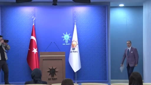 AK Parti Sözcüsü Ömer Çelik: "ABD ve İsrail'in İran'a saldırması son derece üzücü. Başından beri...