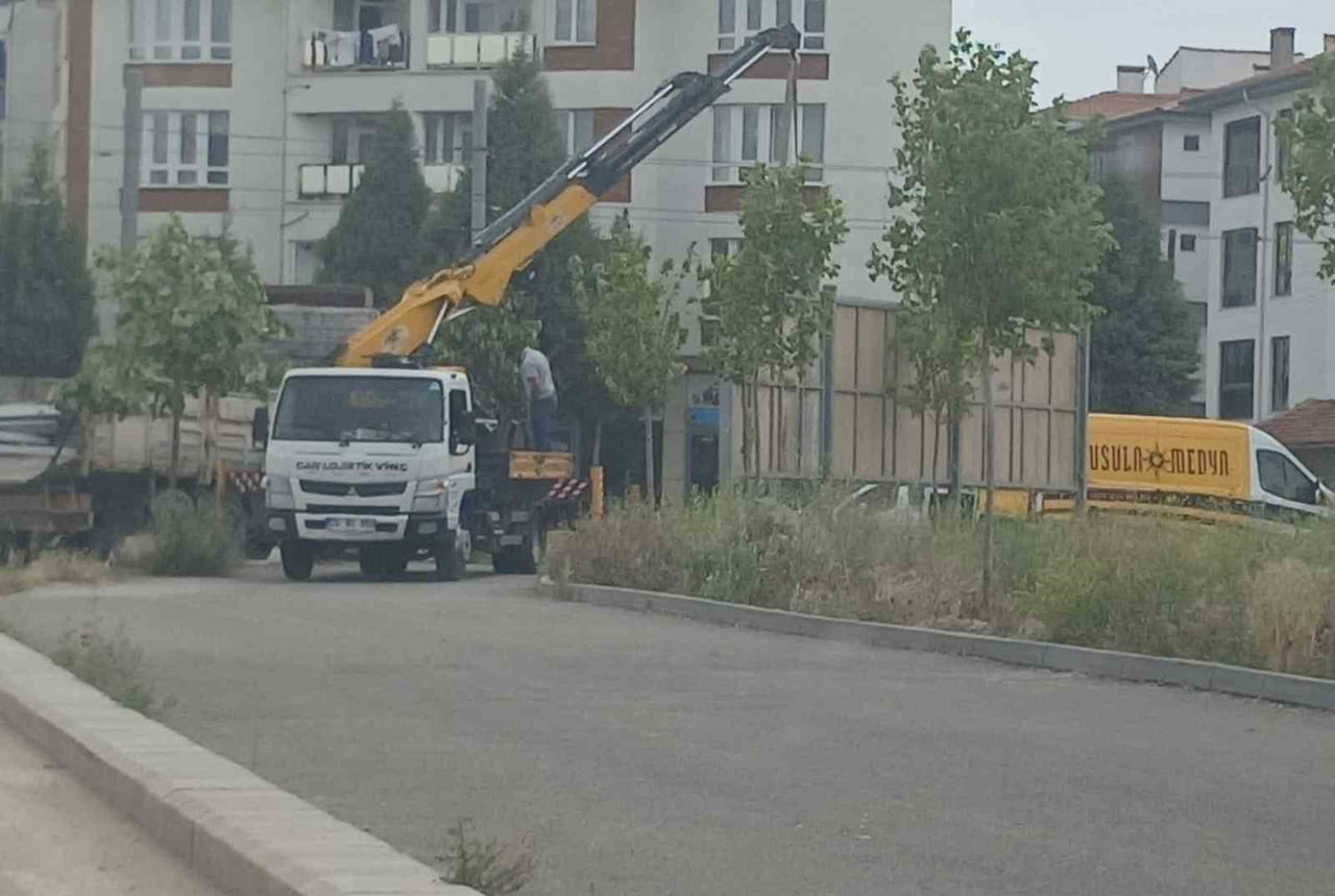 AK PARTİ TEPEBAŞI İLÇE BAŞKANI SERHAT TUNÇ, "ESKİŞEHİR’DE BELEDİYECİLİK ANLAYIŞI CİDDİ BİR...