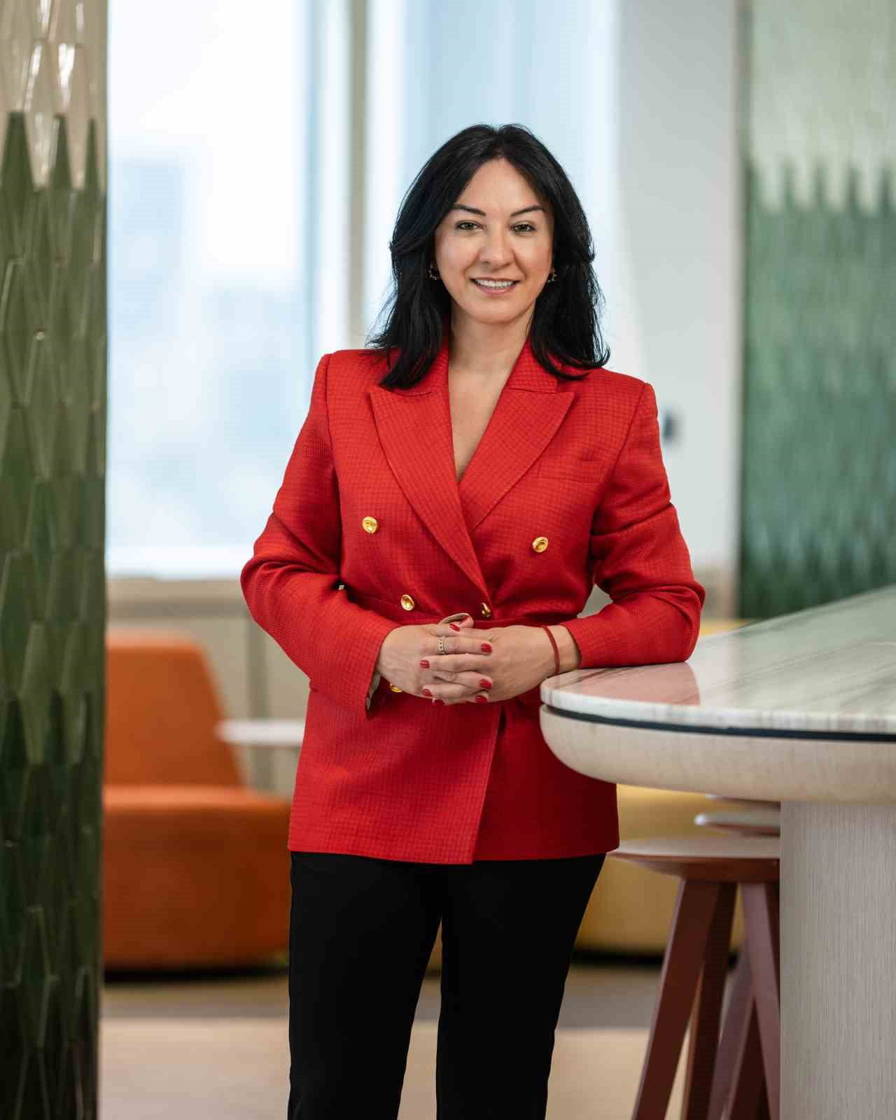 AKBANK TİCARİ BANKACILIK GENEL MÜDÜR YARDIMCISI ÖZLEM ATİK