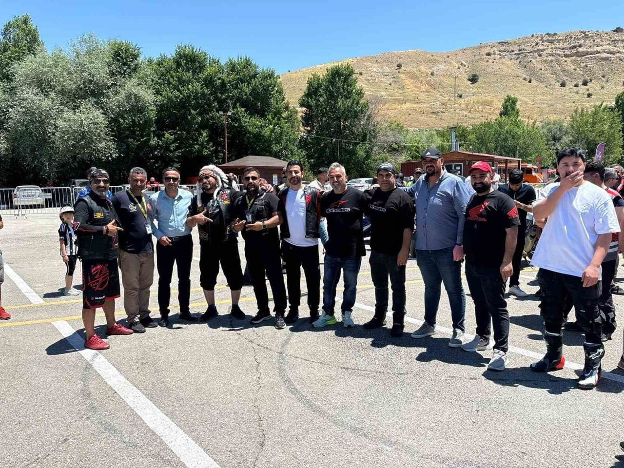 AKÇADAĞ BELEDİYE BAŞKANI HASAN ULUTAŞ VE BERABERİNDEKİLER