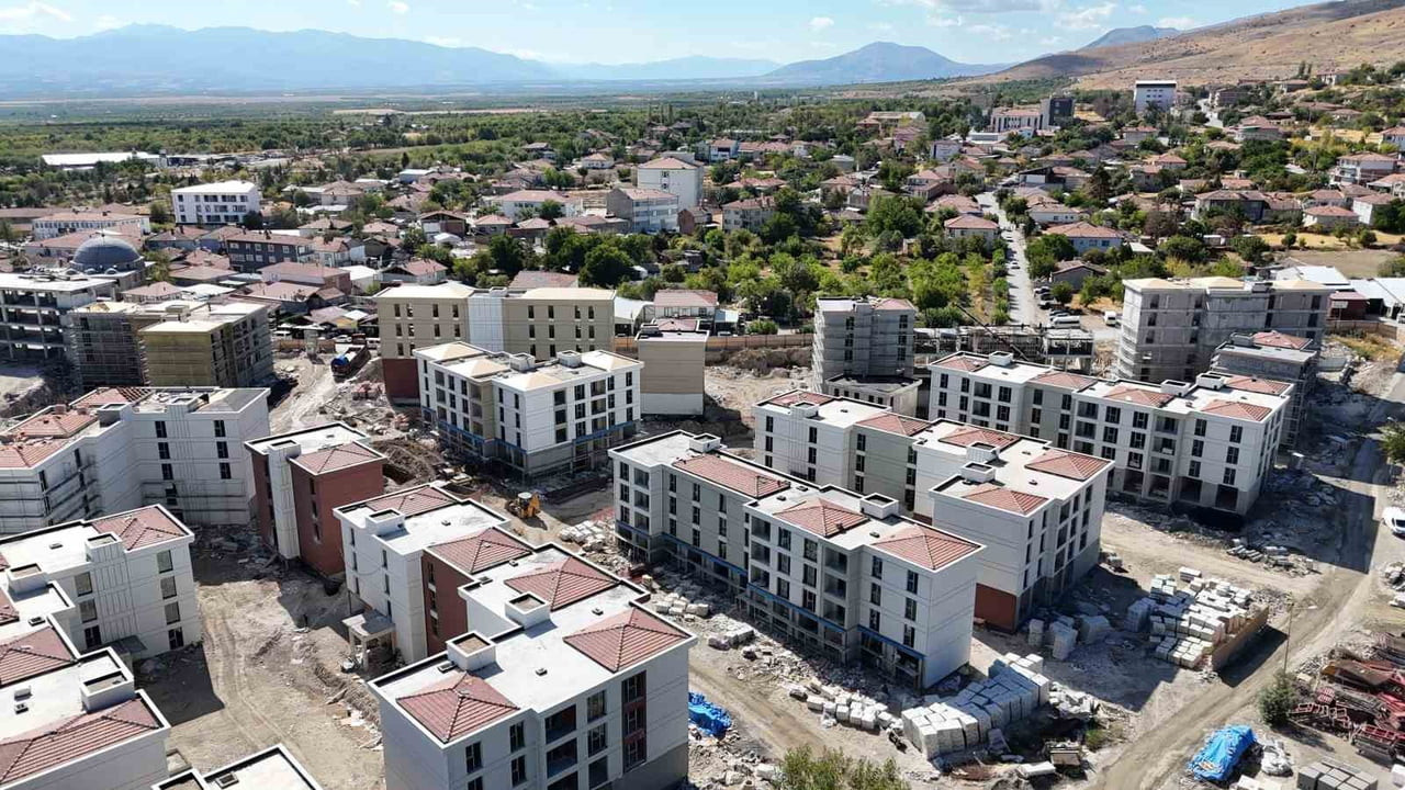 AKÇADAĞ’DA 16 MAHALLEDE TOPLULAŞTIRMA BAŞLIYOR