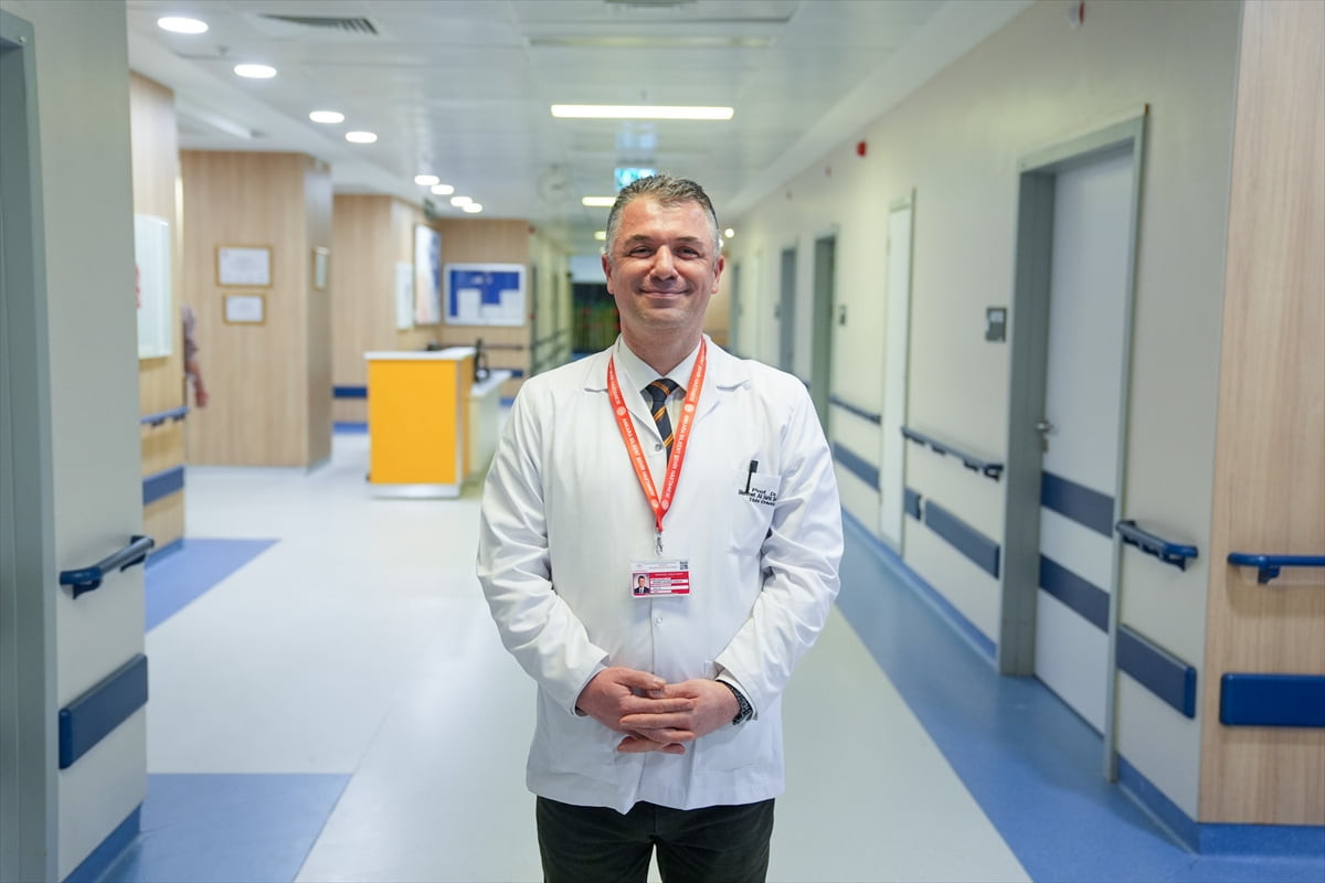 Akciğer kanseri teşhisinin ardından 30 yıldır sürdürdüğü sigara alışkanlığını bırakan 62 yaşındaki...