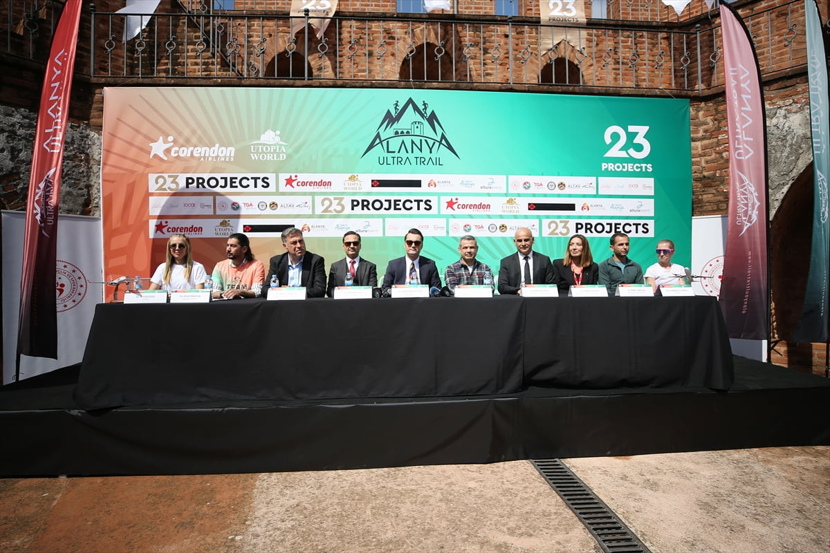 Akdeniz kıyısından Toroslar'ın zirvelerine uzanan parkurlarıyla dikkati çeken patika ve dağ koşusu...