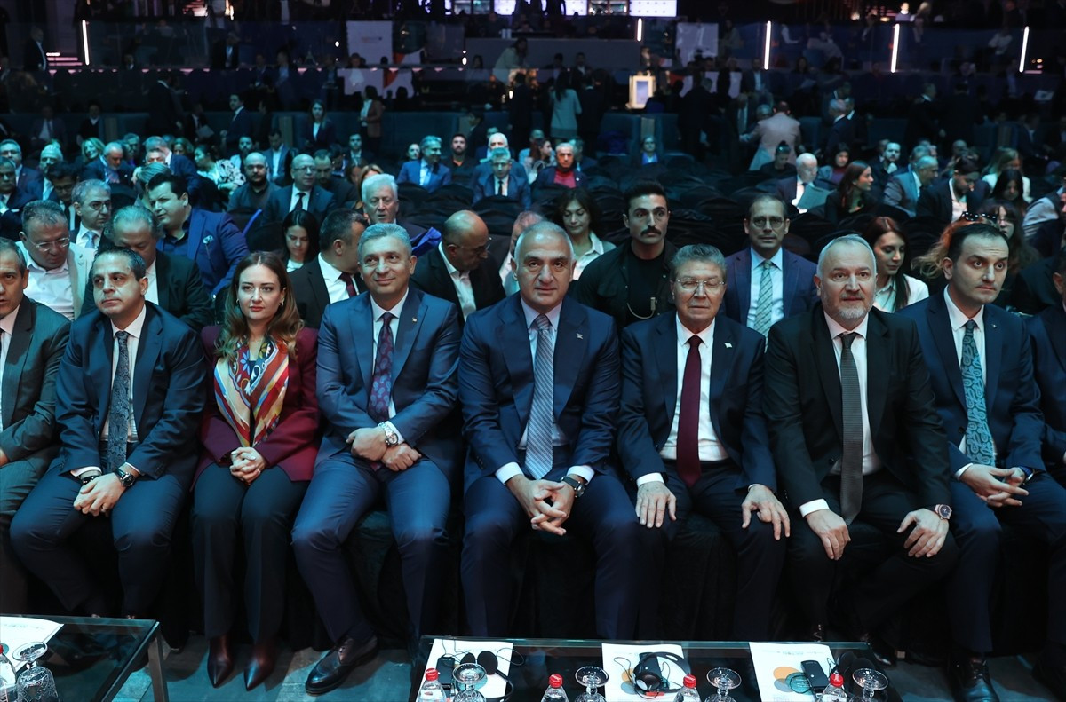 Akdeniz Turistik Otelciler ve İşletmeciler Birliğince (AKTOB) bu yıl Antalya'da 15'incisi...