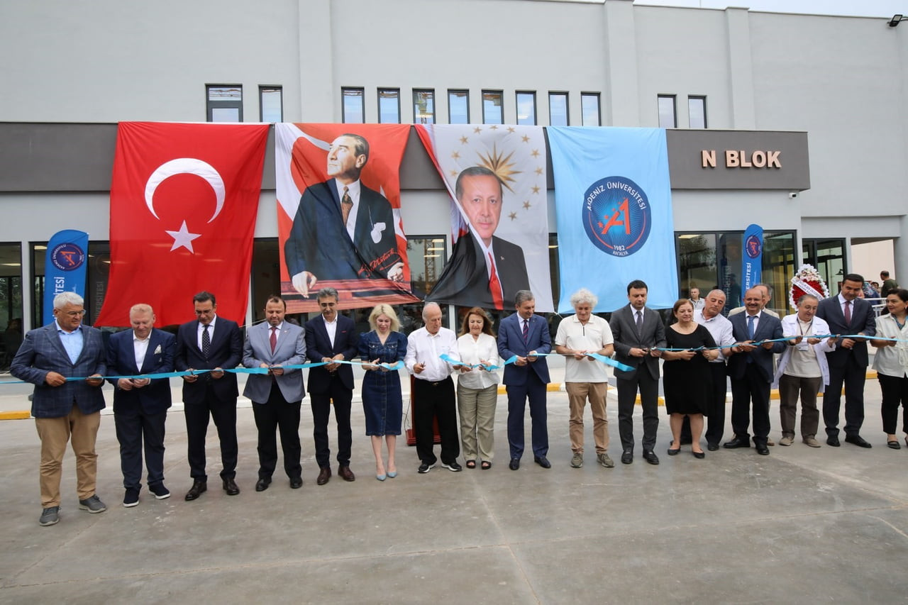 AKDENİZ ÜNİVERSİTESİ HASTANESİ NÖROLOJİ POLİKLİNİĞİ YENİ BİNASI 9 AY GİBİ KISA BİR SÜREDE...