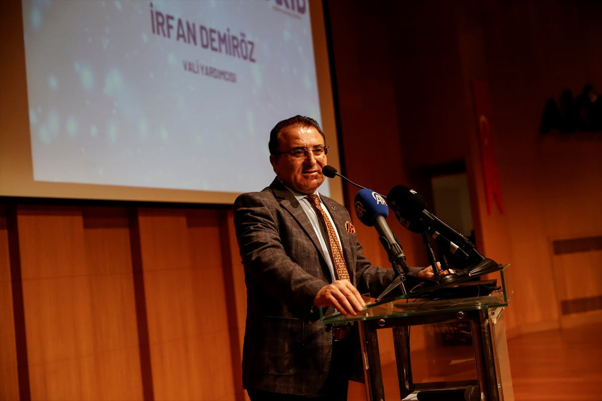 Akdeniz Yaş Meyve Sebze İhracatçıları Birliği, geçen yıl birlik bünyesinde en fazla ihracat yapan...