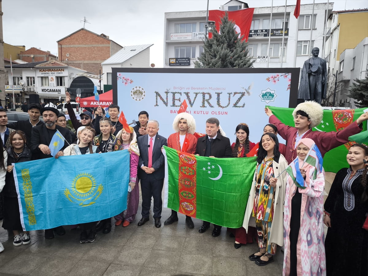  Aksaray'da Nevruz Bayramı çeşitli etkinliklerle kutlandı.