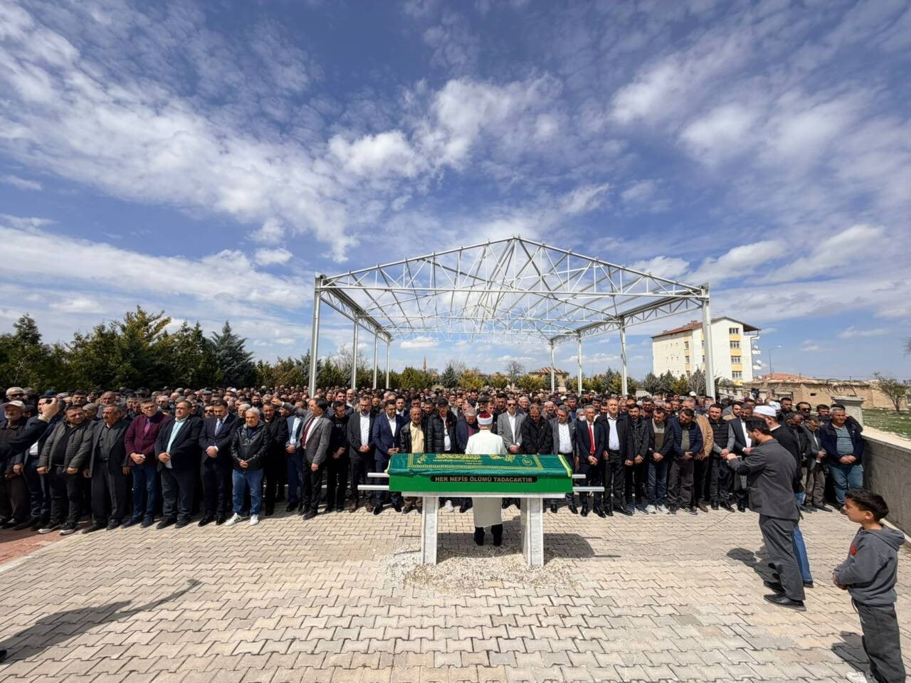 AKSARAY'DA OYNANAN TÜRKİYE-MACARİSTAN HENTBOL MİLLİ MAÇINDA KALP KRİZİ GEÇİREREK HAYATINI KAYBEDEN...