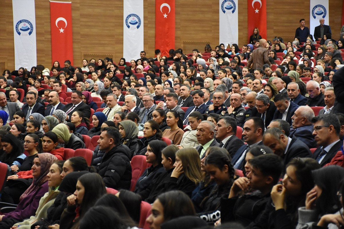  Aksaray'da "Somuncu Baba'nın 613. Vuslat Yıl Dönümü Anma Töreni" resmi açılış programı...