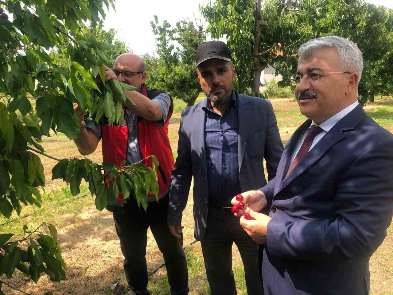 AKŞEHİR KAYMAKAMI MUSTAFA YİĞİT İLE AKŞEHİR İLÇE TARIM VE ORMAN MÜDÜRÜ HALİL İBRAHİM ÖNDER...