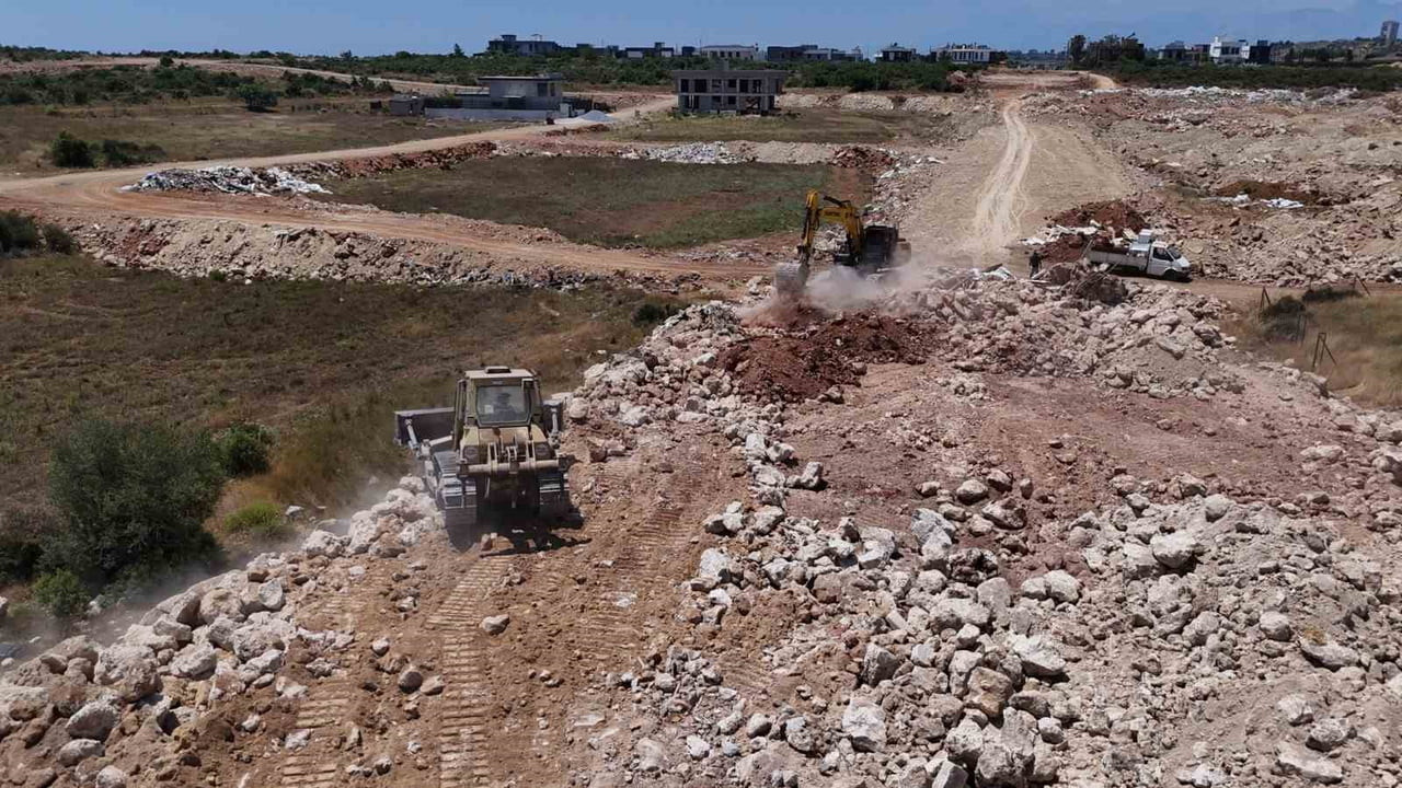 AKSU BELEDİYESİ FEN İŞLERİ MÜDÜRLÜĞÜ, İLÇE GENELİNDE PLANLI KENTLEŞME İLKELERİ DOĞRULTUSUNDA...