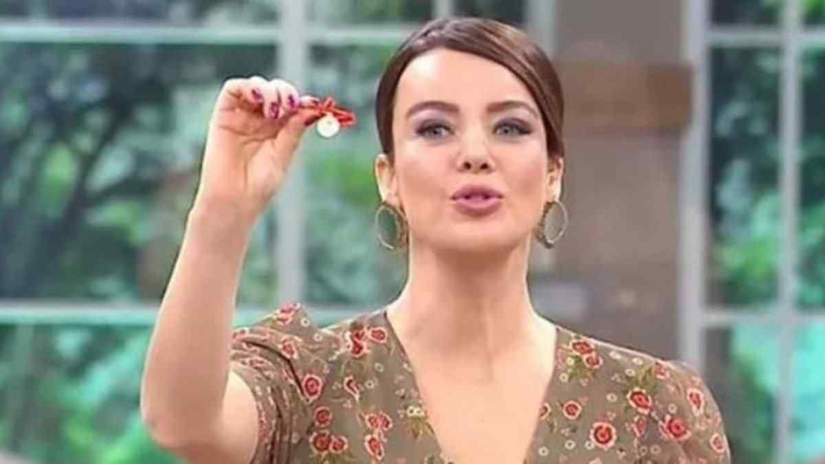 Aktif Başlık Gelinim Mutfakta 18 Nisan günün birincisi kim oldu, çeyrek altını kim kazandı? Gelinim Mutfakta 18 Nisan Puan durumu