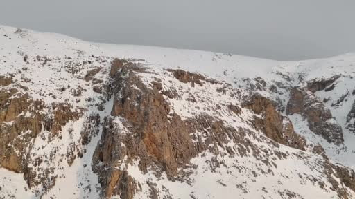 Aladağlar’da kartpostallık kış manzarası: Dağ keçileri böyle görüntülendi