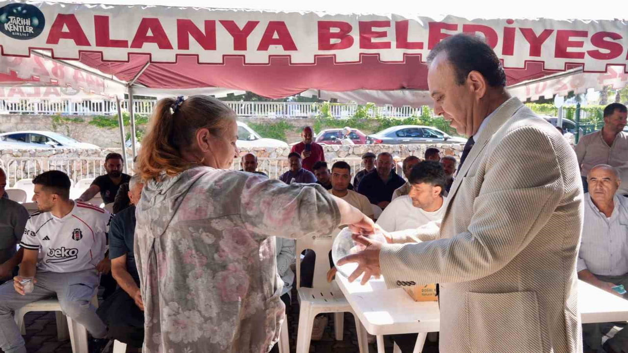 ALANYA BELEDİYESİ TARAFINDAN KURBAN SATIŞ VE KESİM YERLERİNE İLİŞKİN KURA ÇEKİMİ...