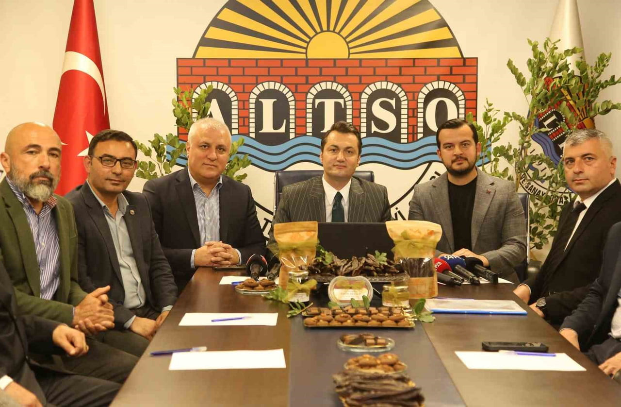 ALANYA KEÇİBOYNUZU COĞRAFİ İŞARET BAŞVURU SÜRECİ KONULU TOPLANTI ALANYA TİCARET VE SANAYİ ODASI...