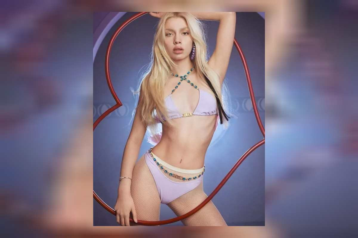 Aleyna Tilki süper mini etek