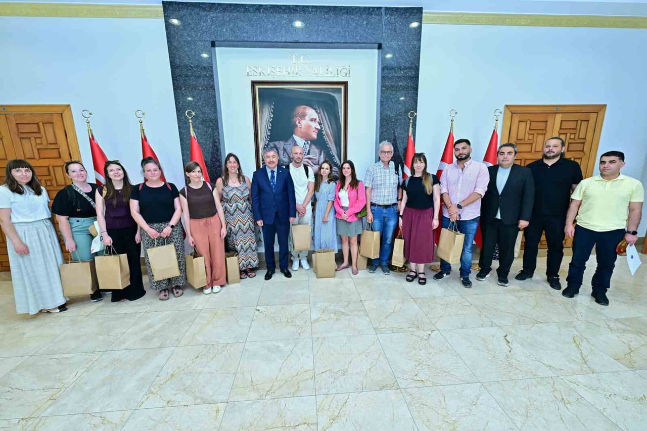 ALMANYA'NIN BAVYERA BÖLGESİ’NDE MÜLTECİ VE GÖÇMENLERE YÖNELİK FAALİYET GÖSTEREN SİVİL TOPLUM...