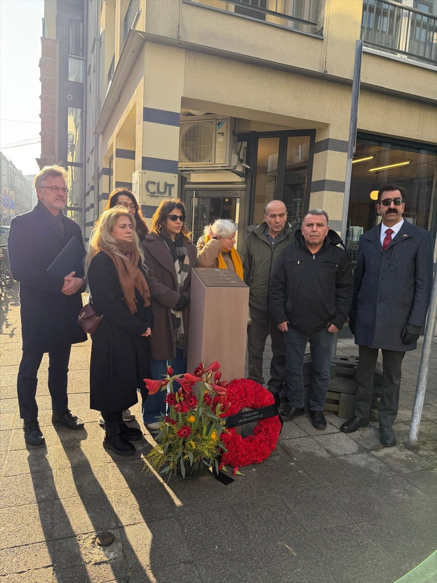 Almanya'nın Karlsruhe kentinde 16 Ekim 1996'da gerçekleştirilen kundaklamada hayatlarını kaybeden...