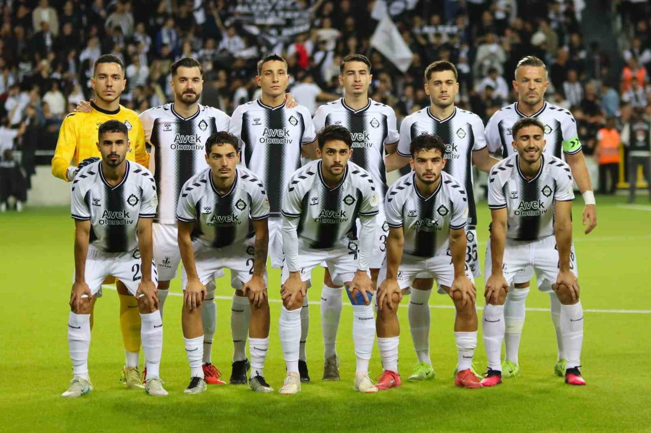 ALTAY, LİGDE KALMA MÜCADELESİ VEREN İZMİR ÇORUHLU FK İLE BERABERE KALARAK HANESİNE 1 PUAN...