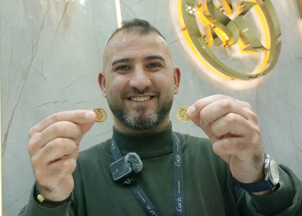 ALTIN FİYATLARINDA YAŞANAN REKOR YÜKSELİŞ, DÜĞÜNLERDEKİ TAKI GELENEKLERİNİ ÖNEMLİ ÖLÇÜDE...