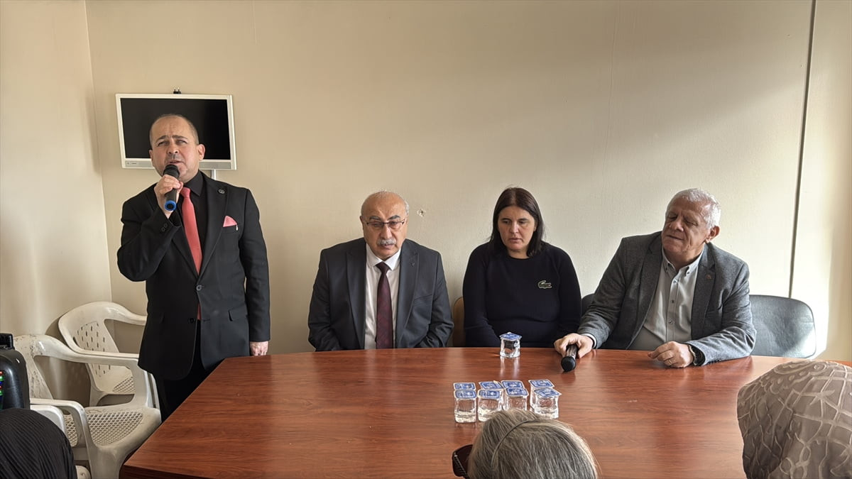 Altınokta Körler Derneği Genel Başkanı Yusuf Dugan (sol 2), Altınokta Körler Derneği Genel...