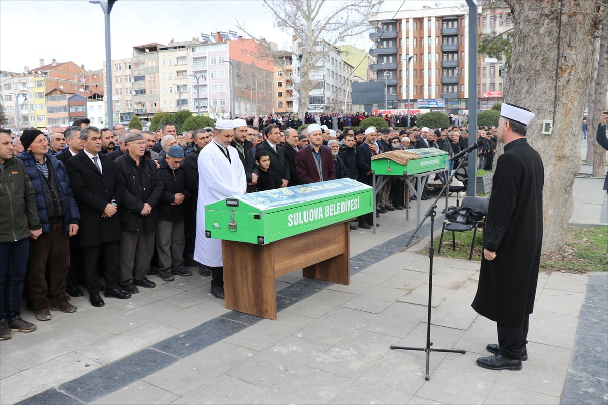Amasya'nın Suluova ilçesinde biyogaz tesisinde metan gazından zehirlenerek yaşamını yitiren 3...