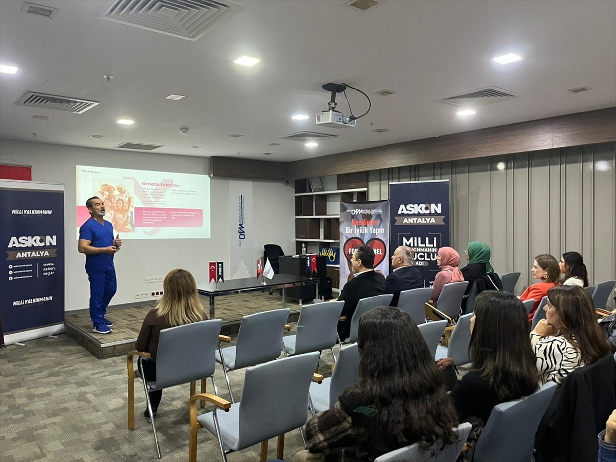 Anadolu Aslanları İş Adamları Derneği Antalya Şubesi (ASKON) tarafından meme kanseri farkındalık...