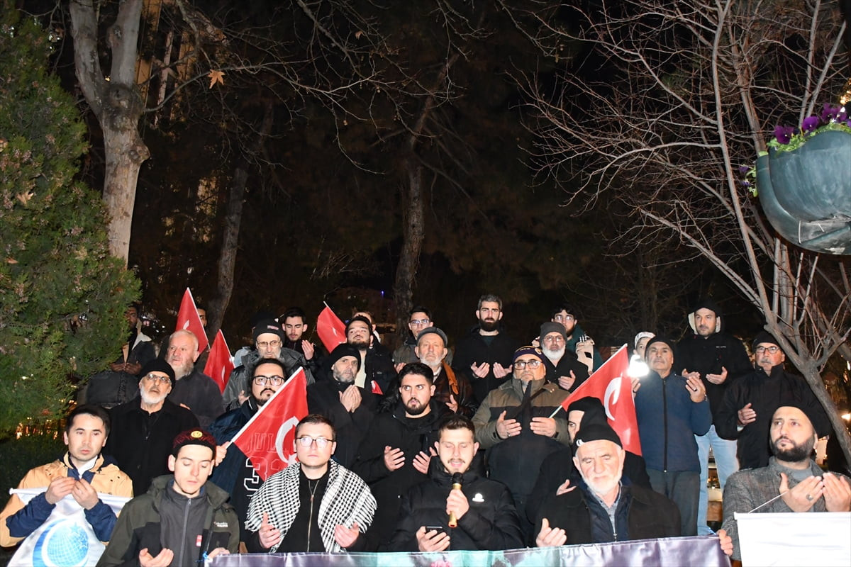 Anadolu Gençlik Derneği (AGD) Bilecik Şubesince, Yalova'da terör örgütü DEAŞ'a yönelik yapılan...