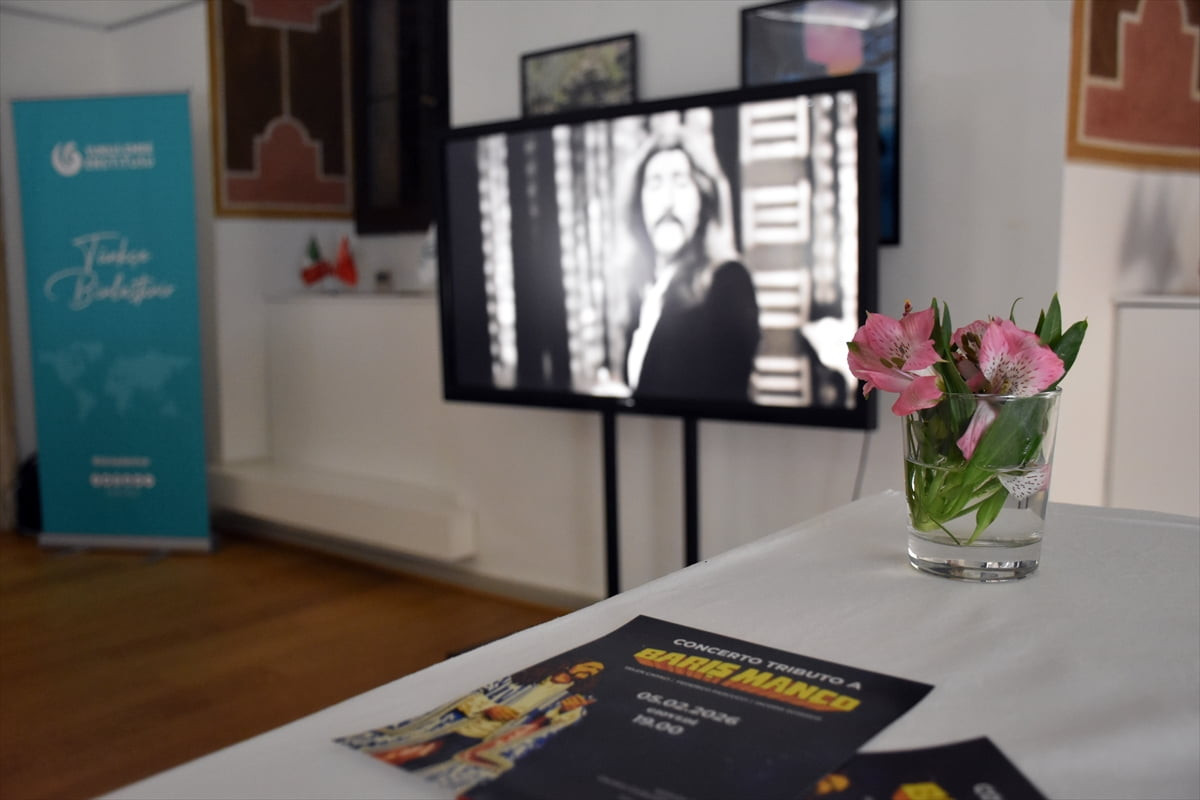 Anadolu rock müziğinin usta ismi şarkıcı, besteci ve söz yazarı Barış Manço, vefatının 27. yılında...