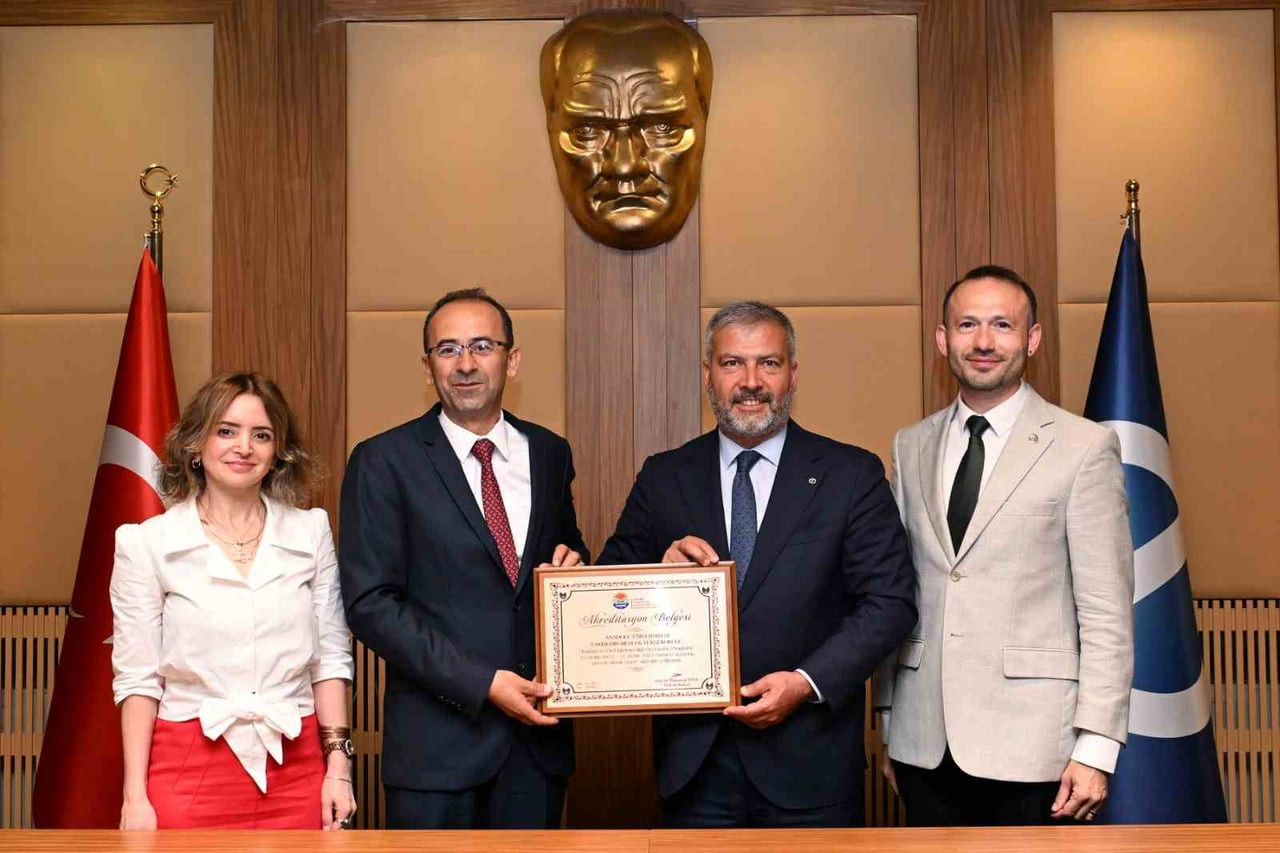 ANADOLU ÜNİVERSİTESİ ESKİŞEHİR MESLEK YÜKSEKOKULU (EMYO) BÜNYESİNDE EĞİTİM VEREN AŞÇILIK PROGRAMI...