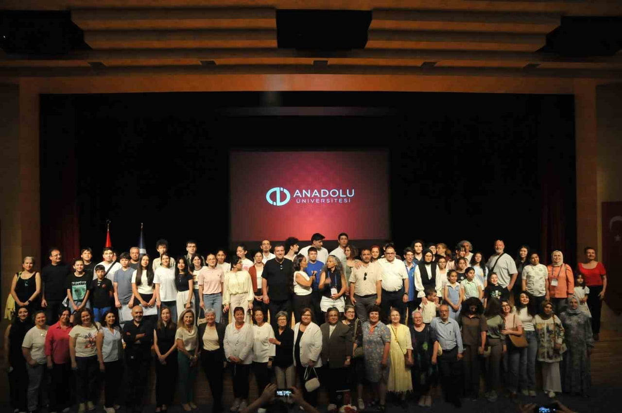 ANADOLU ÜNİVERSİTESİ İŞİTME ENGELLİ ÇOCUKLAR EĞİTİM, ARAŞTIRMA VE UYGULAMA MERKEZİ (İÇEM)...