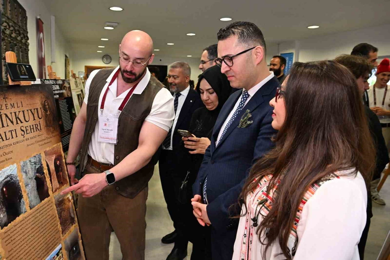 ANADOLU ÜNİVERSİTESİ TURİZM FAKÜLTESİ TARAFINDAN 21-27 MAYIS TARİHLERİ ARASINDA KUTLANAN TÜRK...