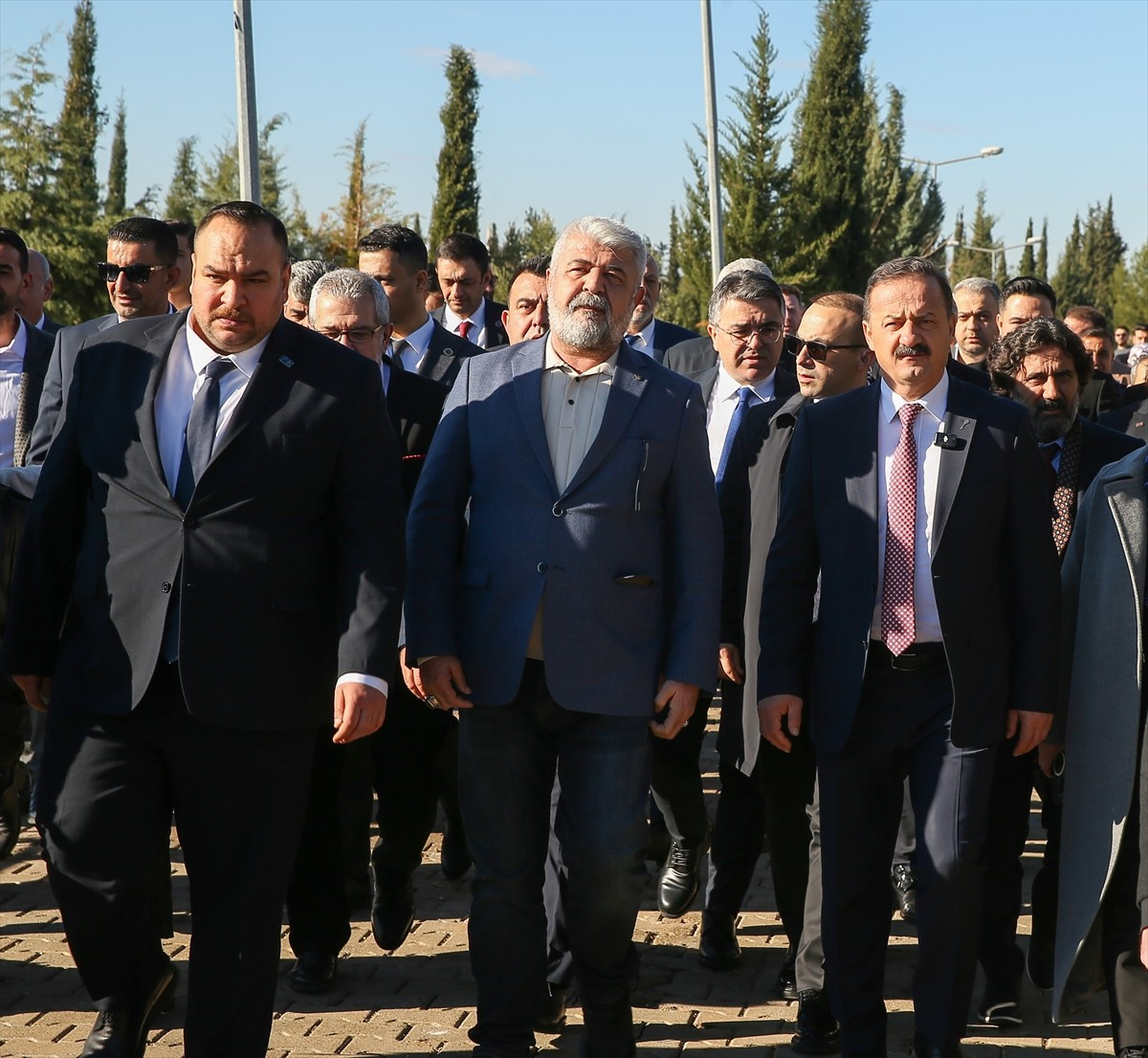 Anahtar Parti Genel Başkanı Yavuz Ağıralioğlu(sağda), Kahramanmaraş merkezli 6 Şubat 2023'teki...