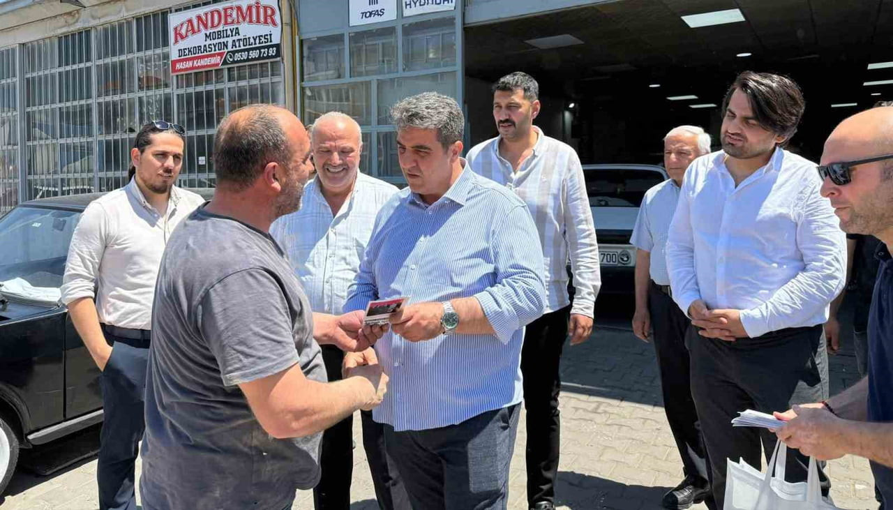 ANAHTAR PARTİ KIRŞEHİR İL BAŞKANI CEMAL KAYA, KENT MERKEZİNDEKİ İŞ YERLERİNİ ZİYARET...